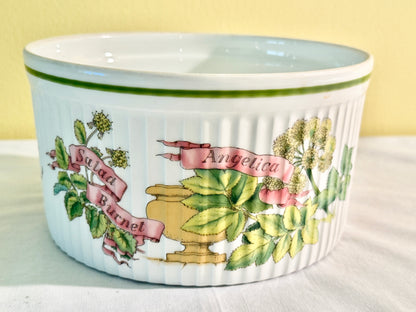 Royal Worcester “Country Kitchen” Caserole Bowl