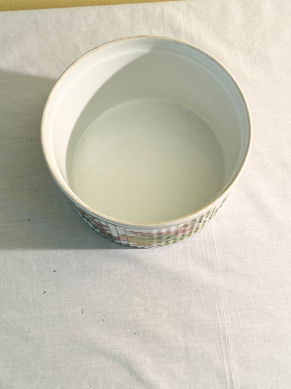 Royal Worcester “Country Kitchen” Caserole Bowl