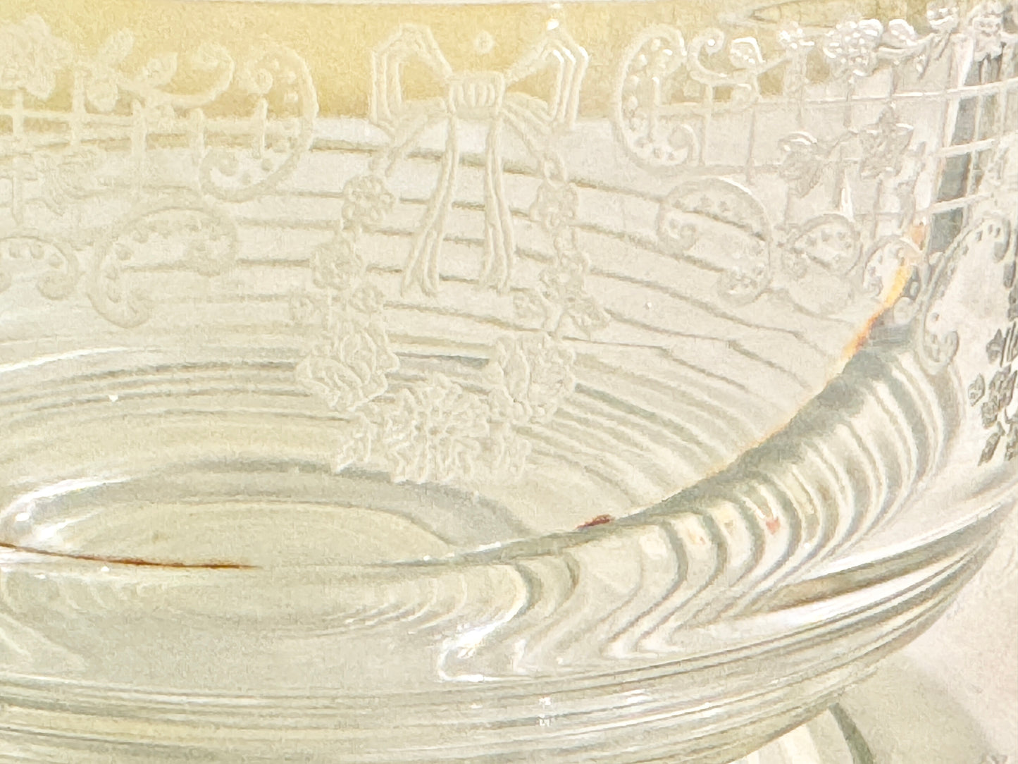 Etched bowl with plate and 3 glass spoons