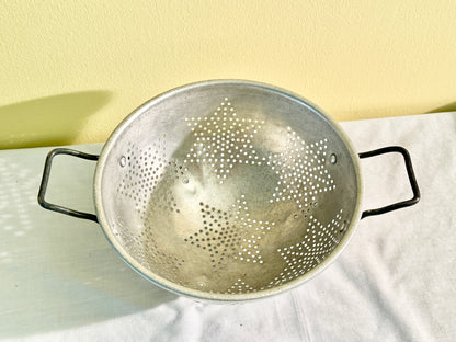 Vintage Collander