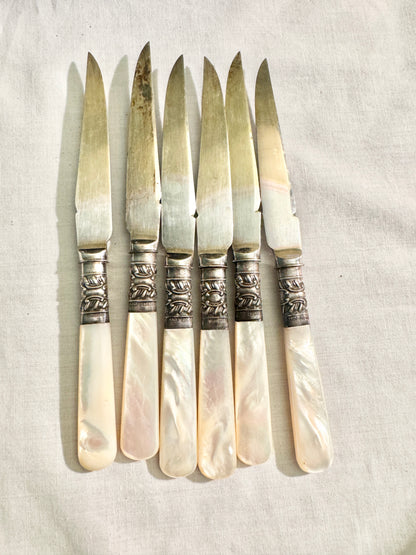 Set of Small Knives/Spreaders with MOP