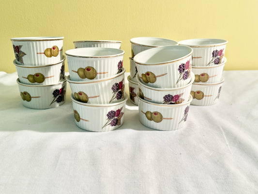 Set of 18 Royal Worcester Evesham Ramekins