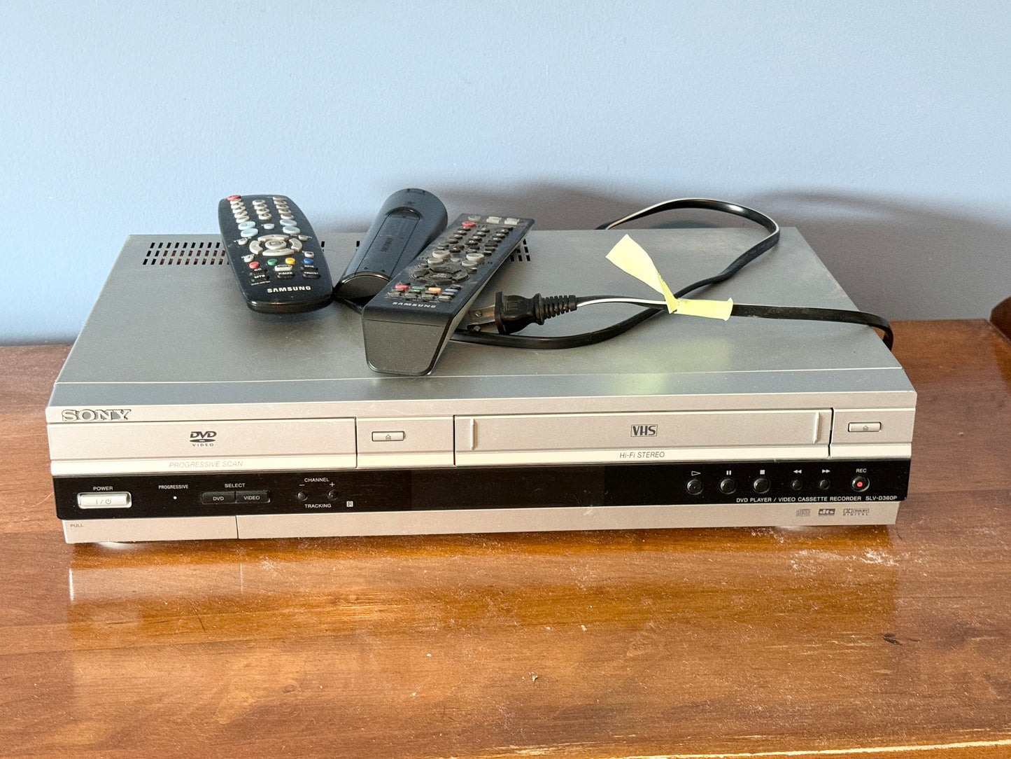 Sony DVD/VHS Player